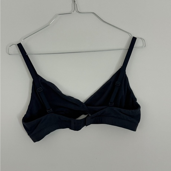 SKIMS FITS EVERYBODY CROSSOVER BRALETTE - Picture 2 of 2